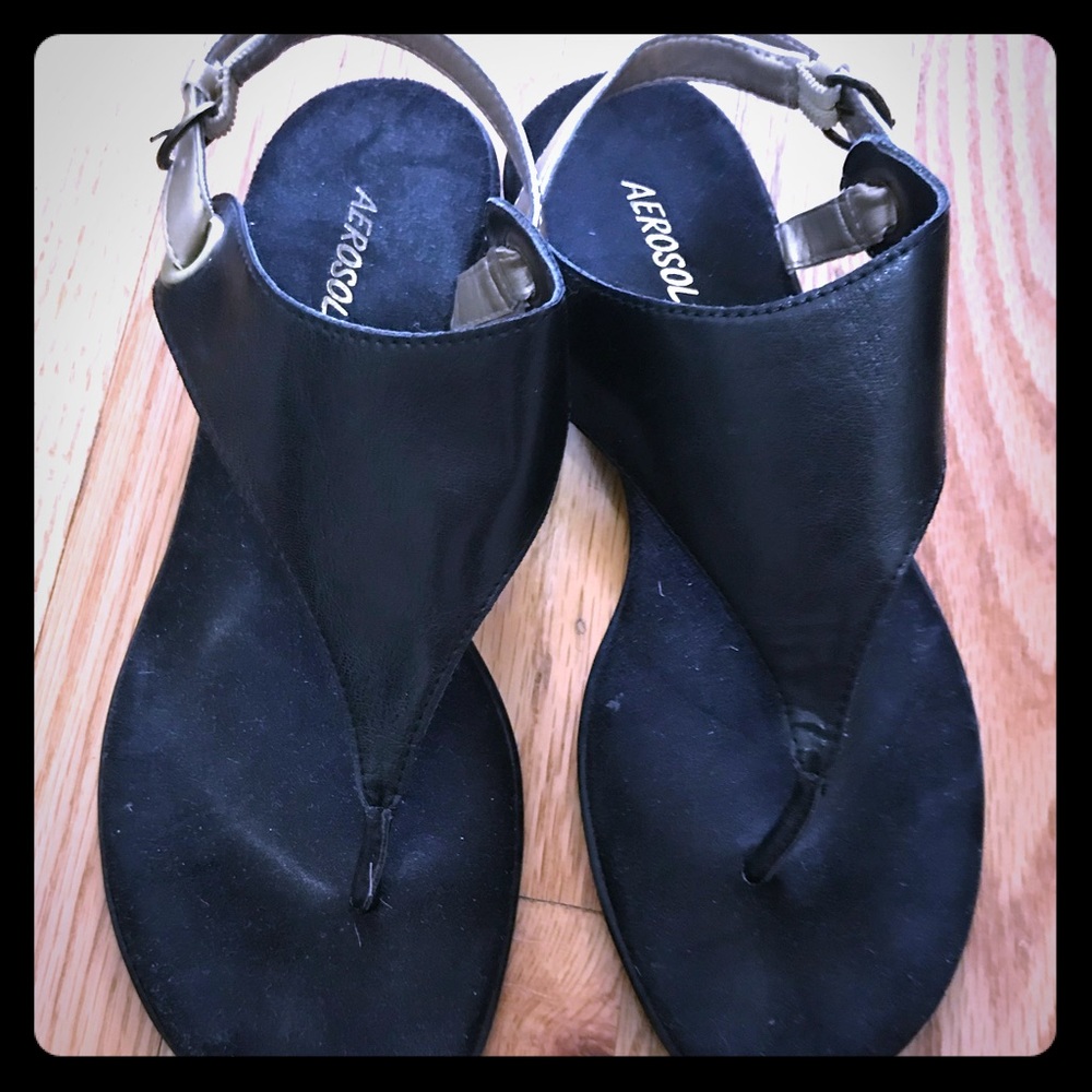 Aerosoles Black / gold sandals